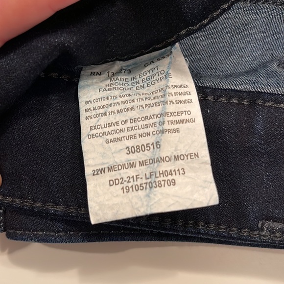 NWOT Lee relaxed fit straight leg mid rise dark wash size 22W - Picture 5 of 6